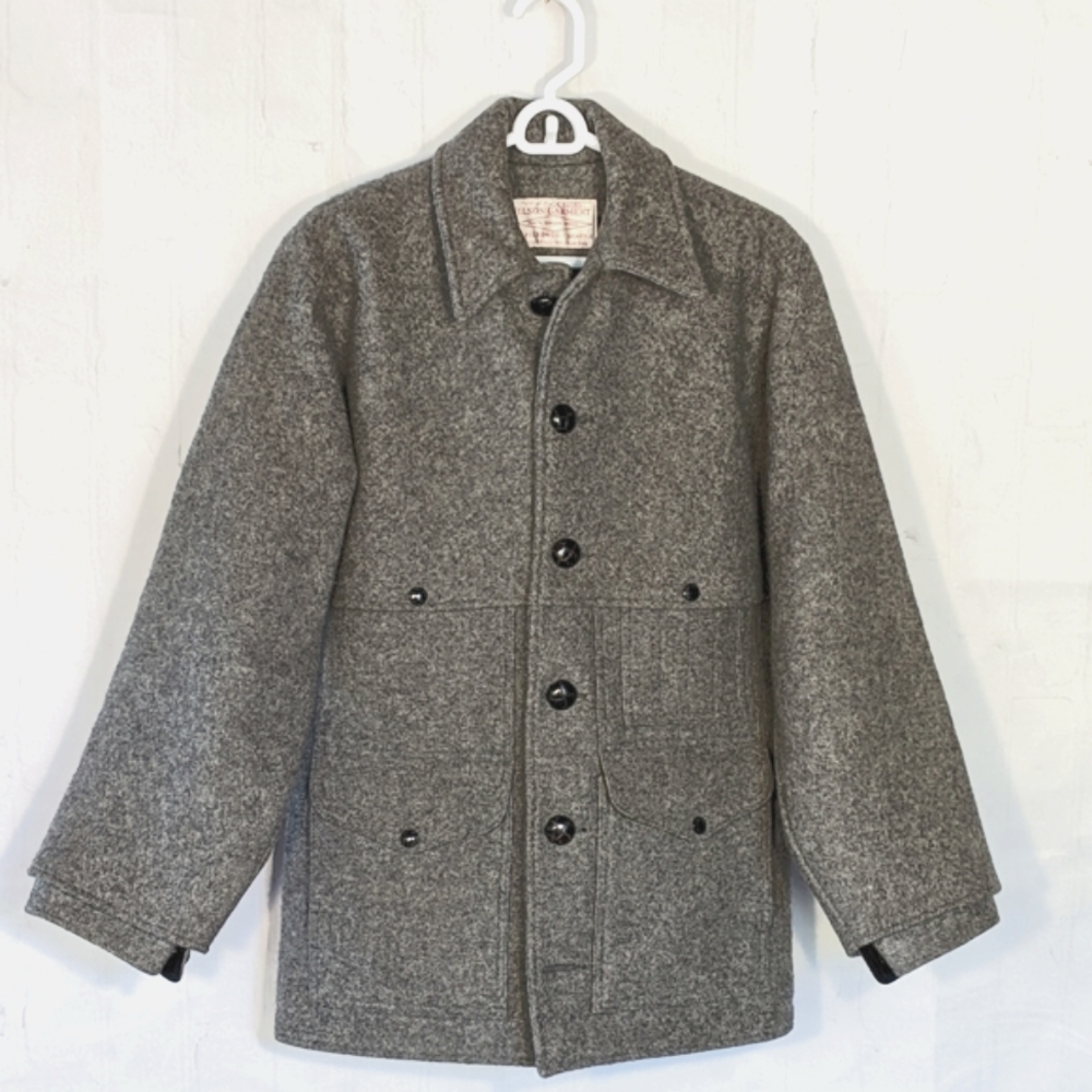 Filson Mackinaw Wool Cape Coat Heather Gray Size Medium